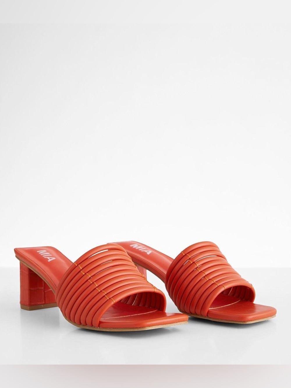 MIA NWOT Coral-Orange Ruched Block Heel Mules 7